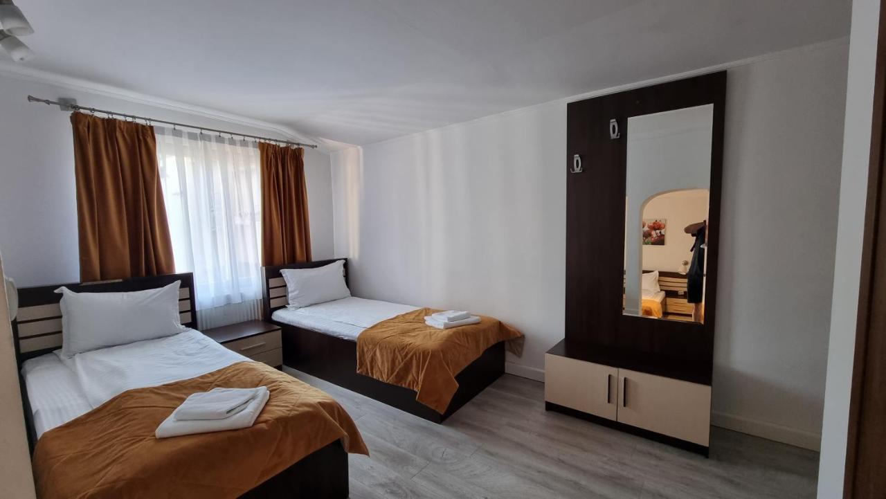 Vila Parc Cluj Napoca Bagian luar foto